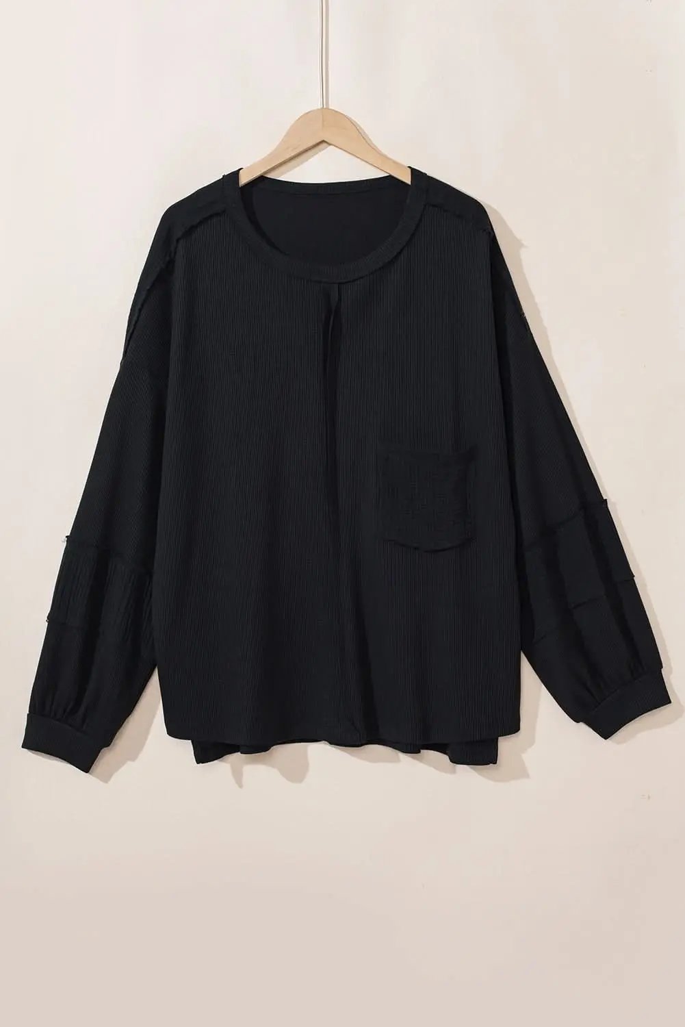 Chic plus-size black crinkle top - Love Salve